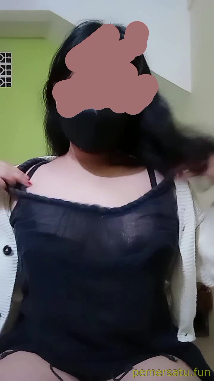 P76 Gebi Jilbab ABG 18yo Memek Sempit Segaris Pink Pemersatu Fun