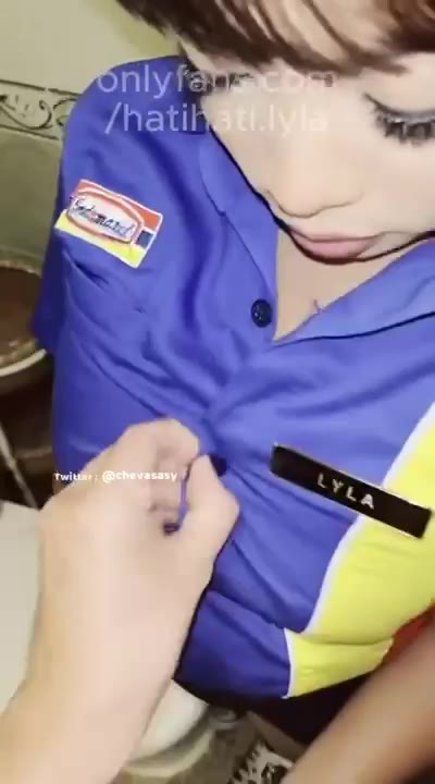 Thumbnail untuk Viral Kasir Indomart Doodstream Jilbab Colmek Popstream simintok