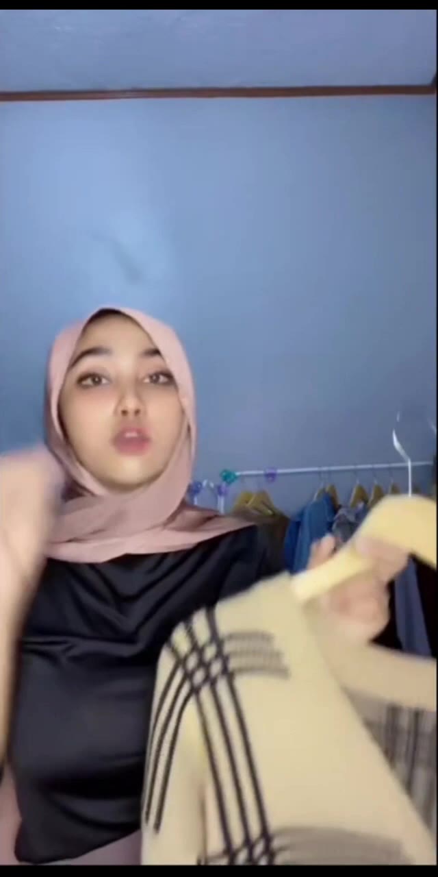 Thumbnail untuk Cucumilo Live Jualan bokep31 tiktok Dodstream Doodstream video