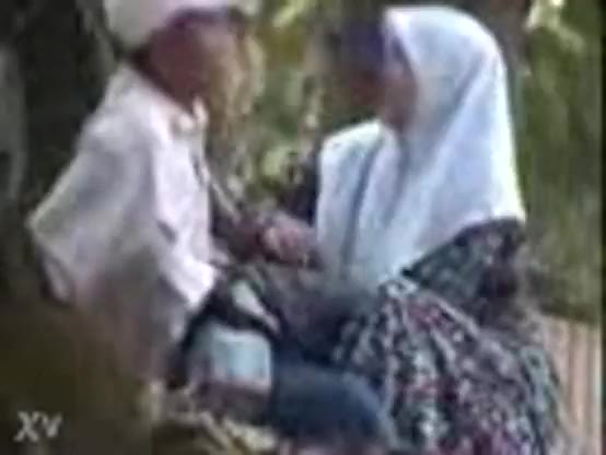 Thumbnail untuk Nonton Bokep Hijab Malaysian Handjob Simontok Sotwe Vidio