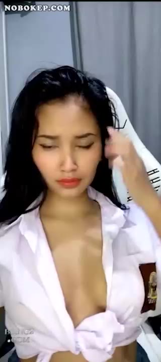 Thumbnail untuk Bokep Indo Seragam Sma Colmek Sambil Tetes Lilin