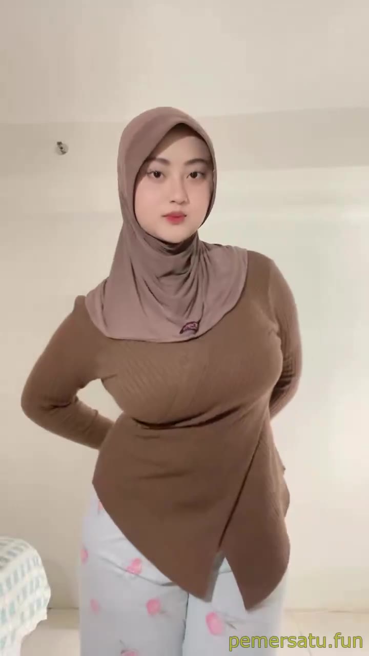 P62 Nurmahmt Jilbab Ekslusif Cakep