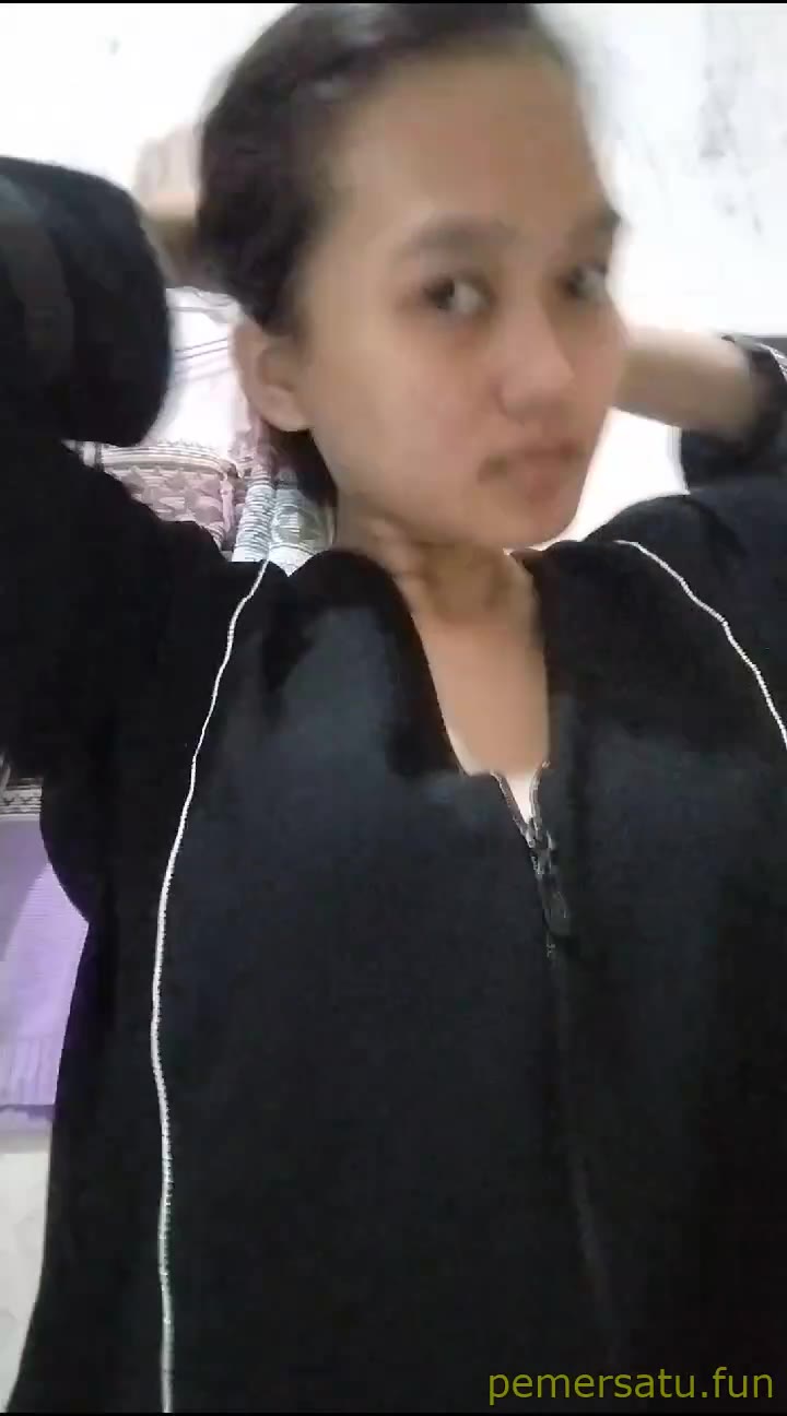 P1 Alia Tobrut Montok 18yo Buruh Pabrik
