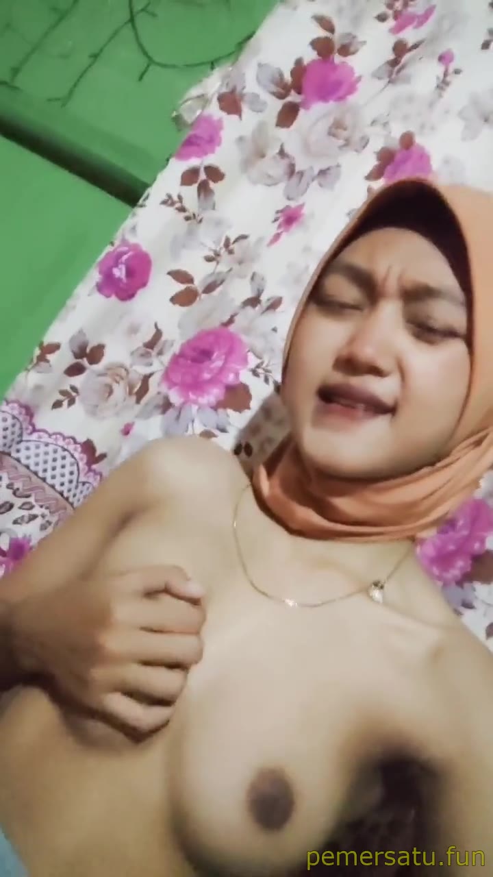 P8 Abg Jilbab Masih 18yo Seragam Esema Pamer Ketek Toket Ranum