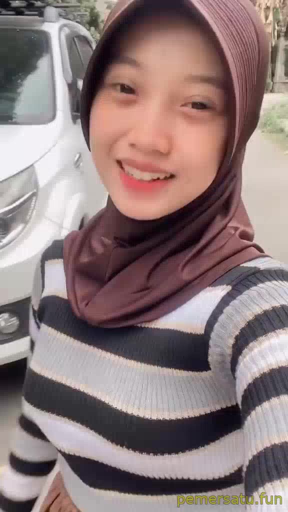 P8 Reistanada Abg 18yo Sukanya Colok Memek