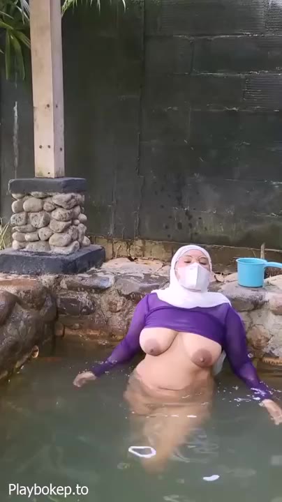 Thumbnail untuk Entot Di Pemandian Asupan viral Yakwad simontok ngentot