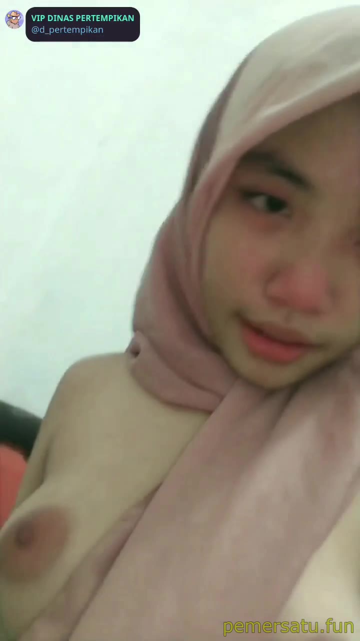 P2 Abg 18yo Rambut Merah Sange Minta Diewe Pacar Belum Dateng