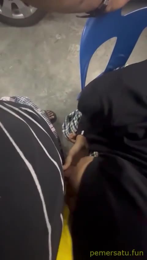 P1 Hijab Abg 18yo Sepong Entot Kursi Plastik
