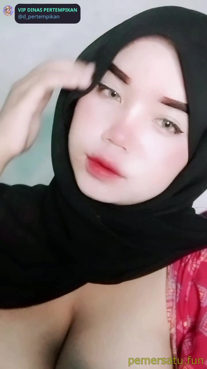 P133 Skandal Jilbab Viral Lepas Hijab Colok Memek
