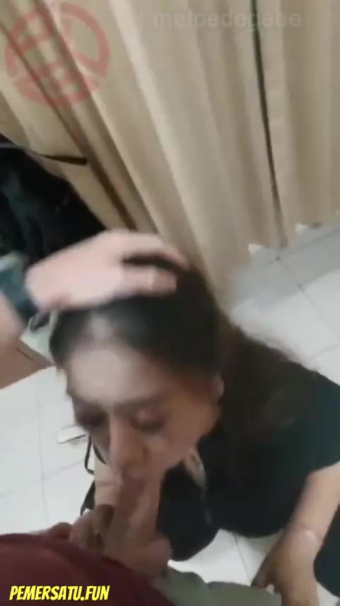 Ditampar Viral Gara Gara Telat Dihukum Sepong Dan