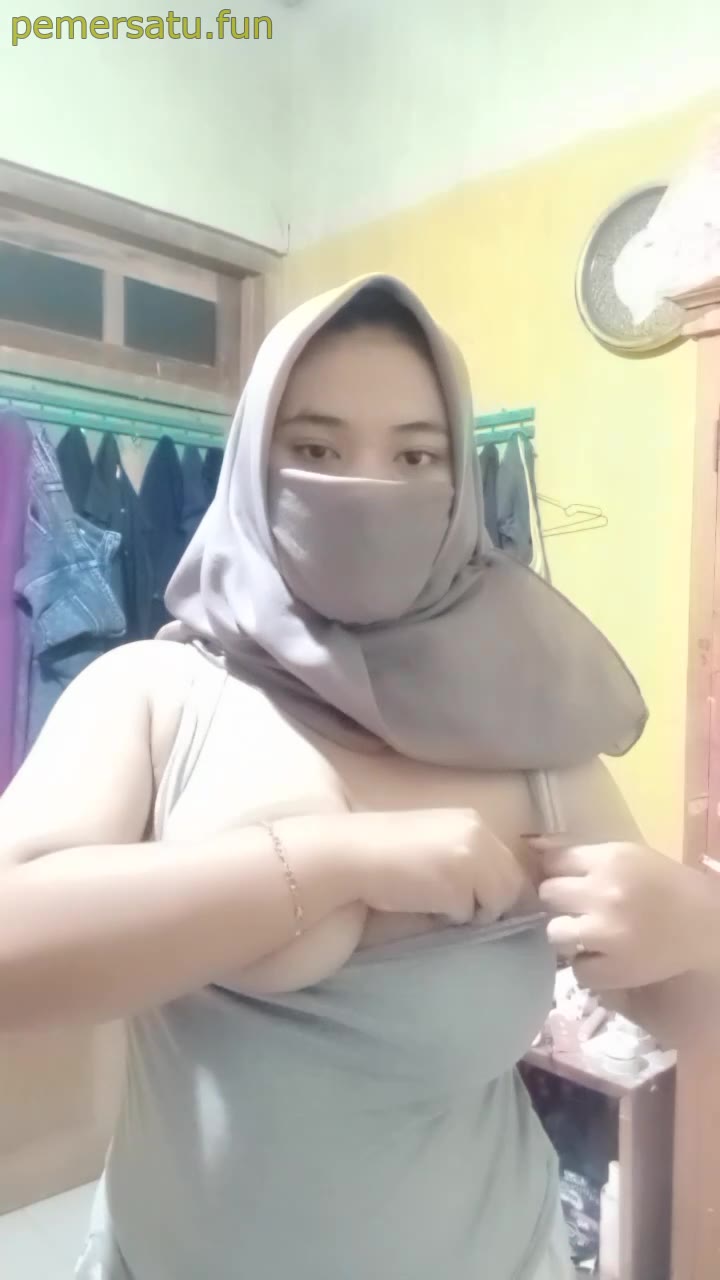 P2 Jilbab Flo Sex Slave 18yo Toge