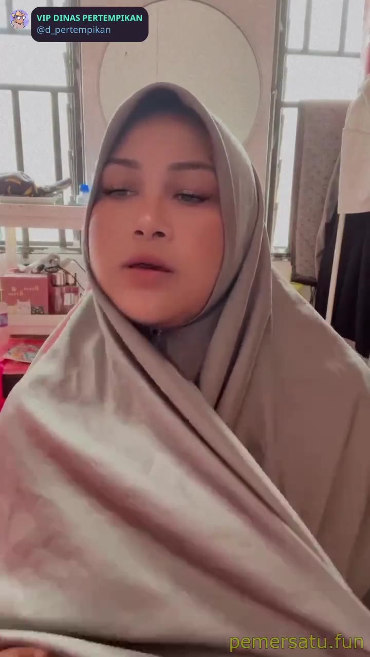 P143 Hijab Tobrut Sange Omek Sepong Ngewe