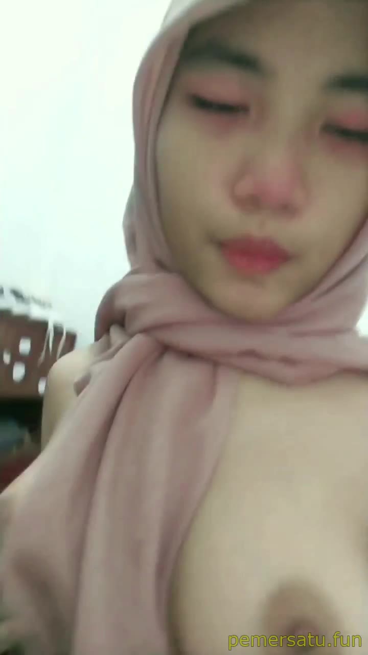 P19 Dini Sad Jilbab ABG 18yo Pemersatu Fun