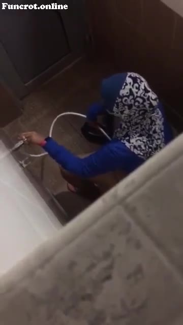 Thumbnail untuk Ngintip Hijab Di Kamar Mandi Viral smp Telegram