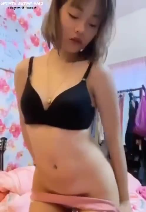 DoodStream Nia Bispak Tiktok P7 Mp4 - Facecrot - DoodStream -