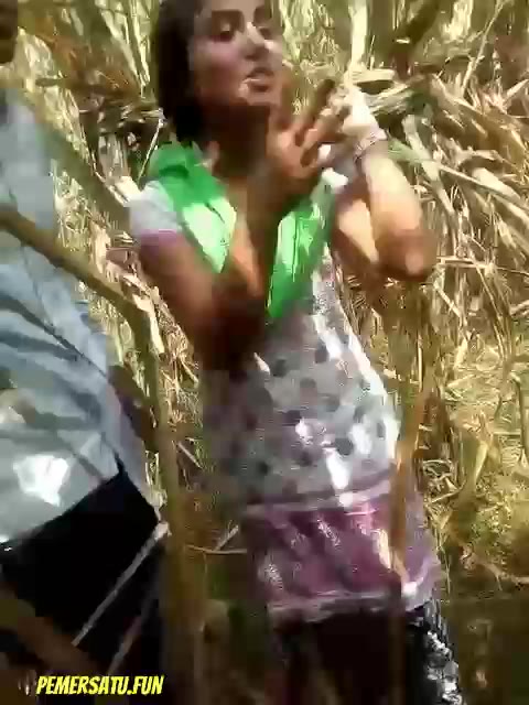 P3 Ketahuan Ngentot ABG 18yo Malah Digilir Warga Part