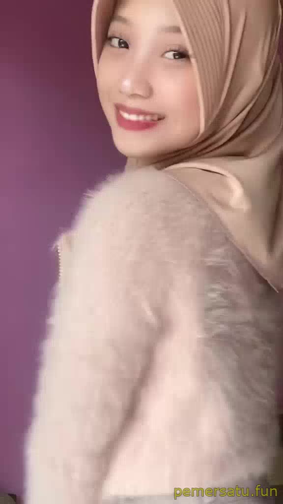 P9 Reistanada Abg 18yo Sukanya Colok Memek