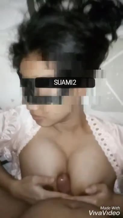 Pacar Crot Di Jepit Toket