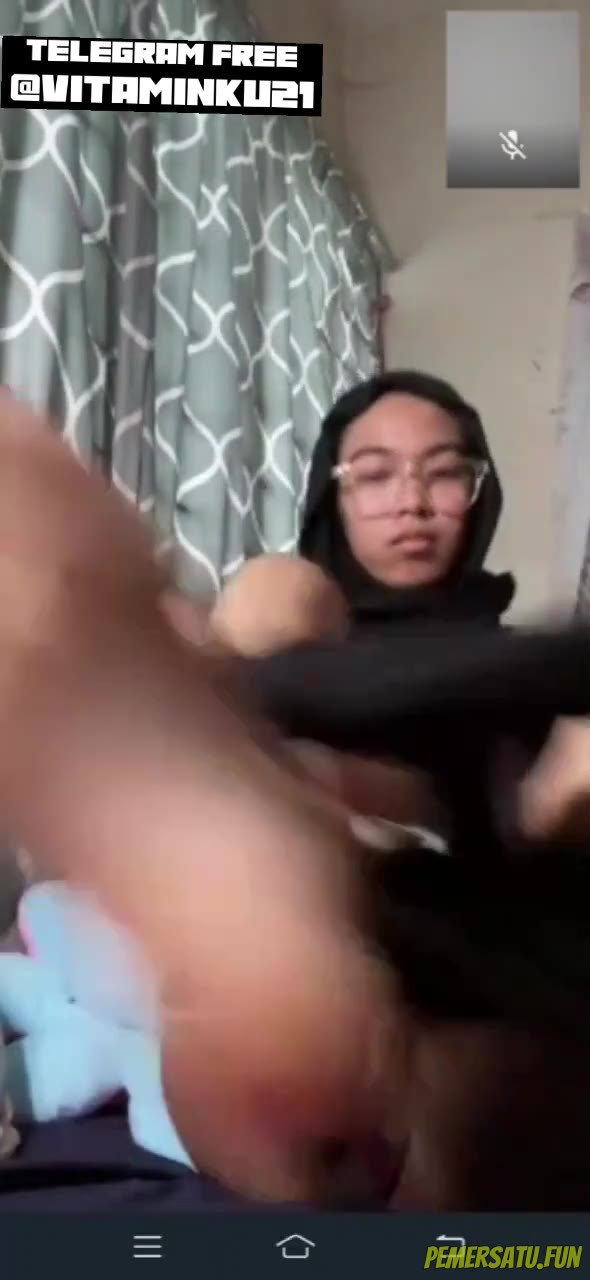 P2 Zati Hijab Abg 18yo Kacamata Colmek Sange