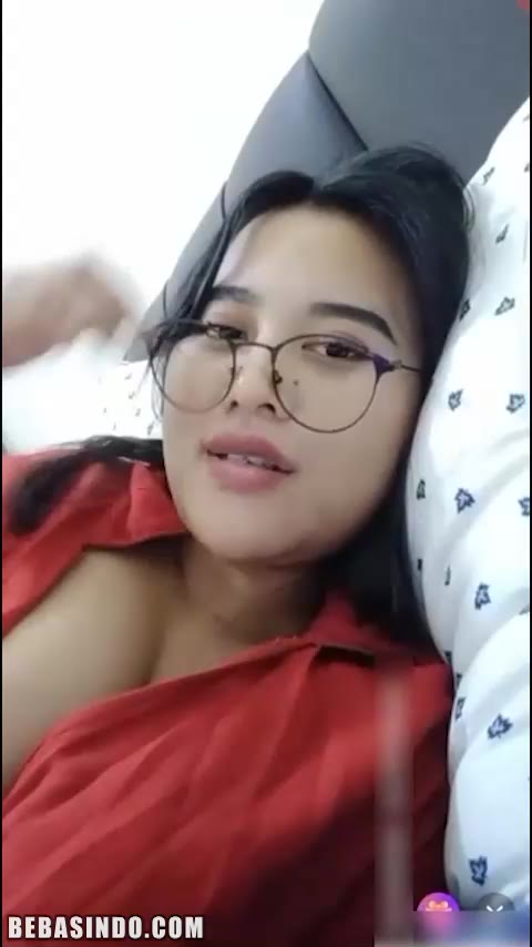 Thumbnail untuk Bokep Acha Tobrut Baju Merah Part 3 Viral