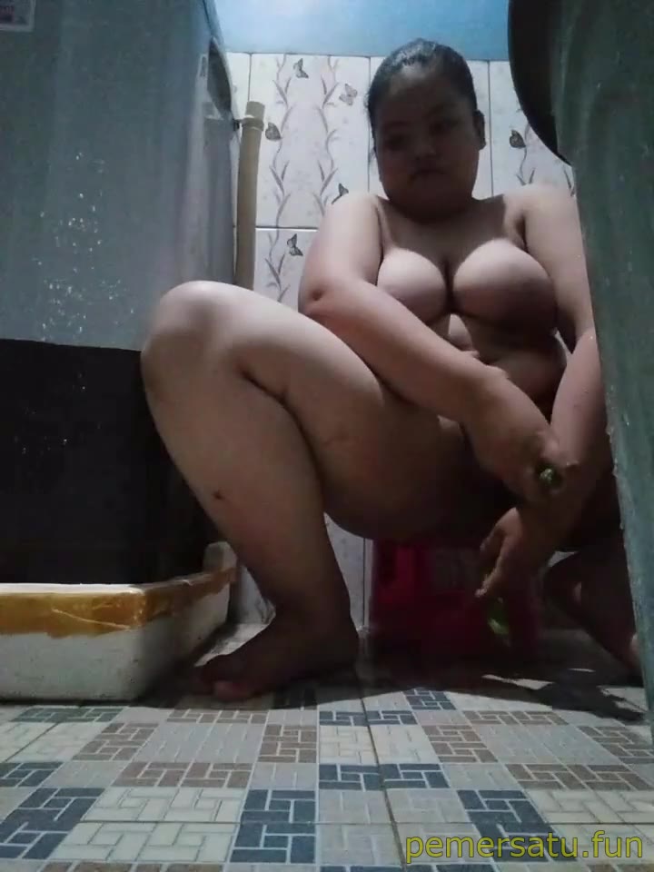 P13 Sari ABG 18yo Montok Gemoy Memek Item Pemersatu Fun