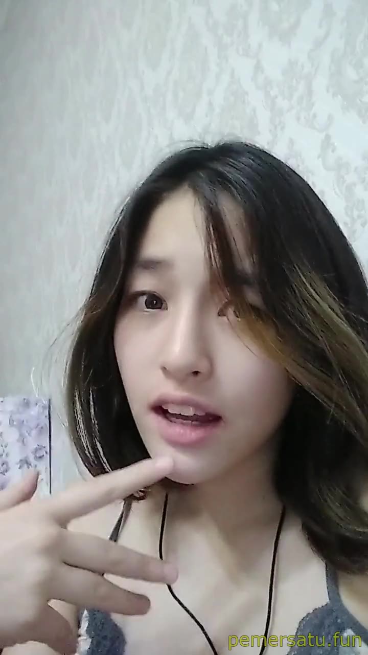 P5 Grace 19yo Sange Colok Memek Putih Mulus