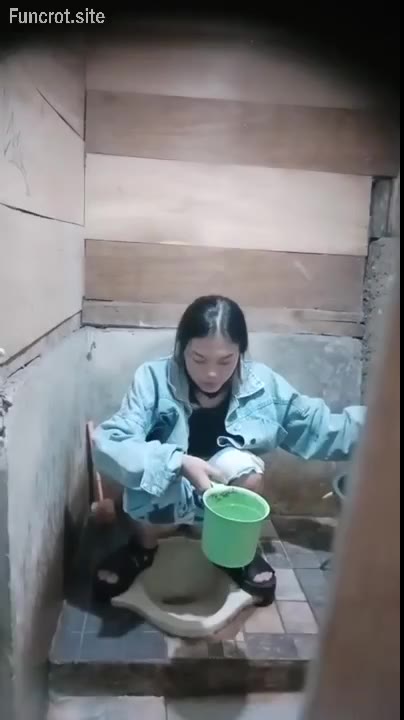 Thumbnail untuk Bokep Ngintip Gadis Cantik Pipis Asupan Bokepsin Video