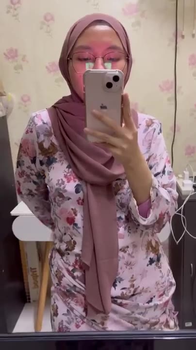 Thumbnail untuk Hijab Ngirim Pap Ke Pacar Rare Doodstream Video