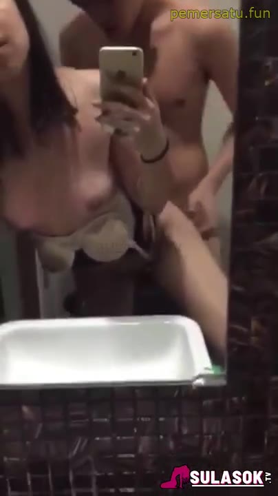 DoodStream Niyayang Mag Starbucks Pero Sa CR Pala Didiretso -