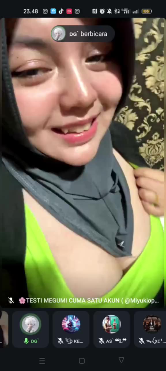 Thumbnail untuk Megumi Indo Live Pamer Nenen Grub Tele Hijab