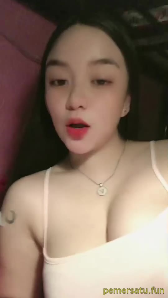 P16 Alexis Vivienn Tiktoker Cantik Mulus