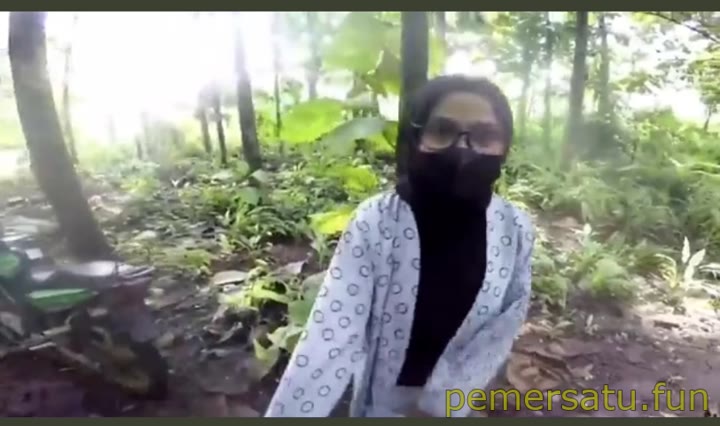 Hutan Demi Uang 100 Rb Gadis Ini Rela NGEW3 Di