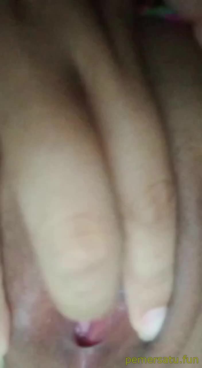 P148 Maya Abg 18yo Hijab Sange Puting Lebar