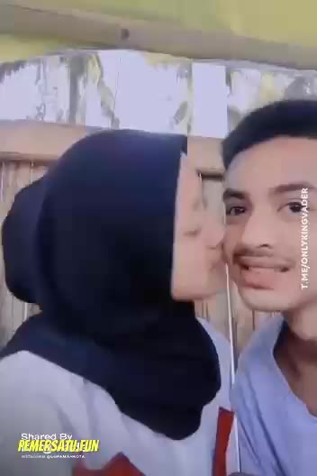 Pacar Ciuman Bersama