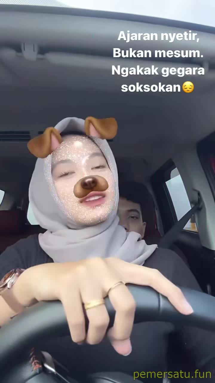 Nyetir Jilbab Centil Diajarin