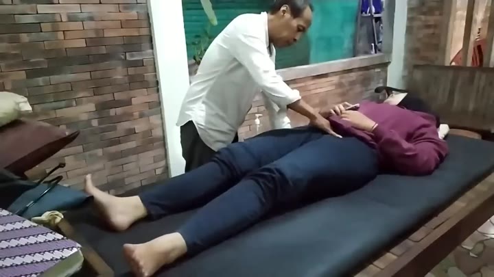 Thumbnail untuk Pijat Modus Raba Pasien Kelakuan Mesum Dengan Saraf