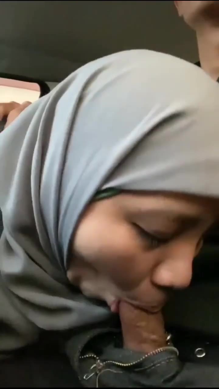 Thumbnail untuk Abg Mesum Di Mobil Keenakan Video arachu Poophd