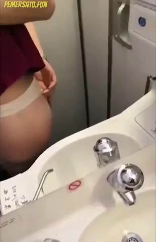 Banyak Bokep Memek Pramugari Bikin Crot