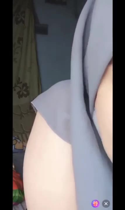 Thumbnail untuk Jilbab Pamer Toket Di Tiktok Yakwad Pro Doods