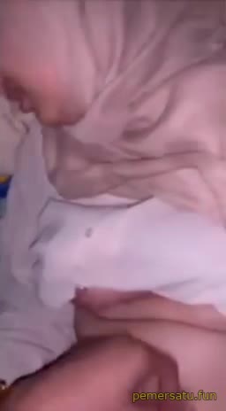 P1 Jilbab Pemalu Dientot Boss Mesum