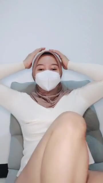 DoodStream 2xx82-Live Hijab Yuy Ngeue Sampe Cr0t -