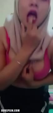 Thumbnail untuk Bokep Indo Ayu Hijab Mamud Sange Menggoda Sangetube
