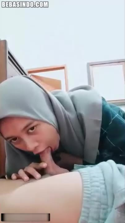 Thumbnail untuk Bokep Jilbab Cantik Toge Servis Pacar Sampe Crott