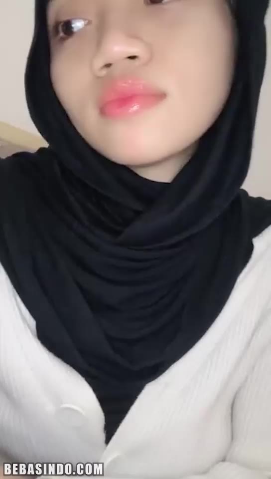 Rarah ABG Jilbab Cantik Putih Mulus Colmek