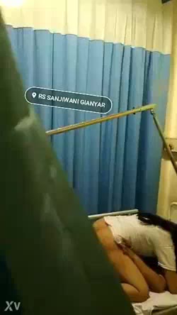 Thumbnail untuk Bokep Ngintip Pasien Ngentot Rumah Sakit Bokep dood