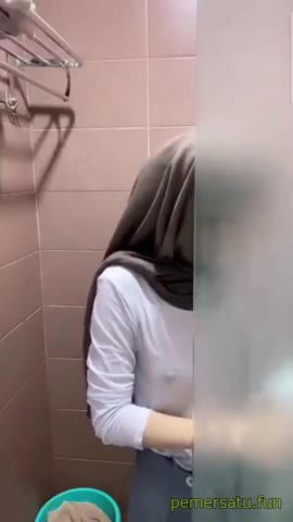 Tiktok Jilbab Imut Basah Basahan Toket Terlihat Di
