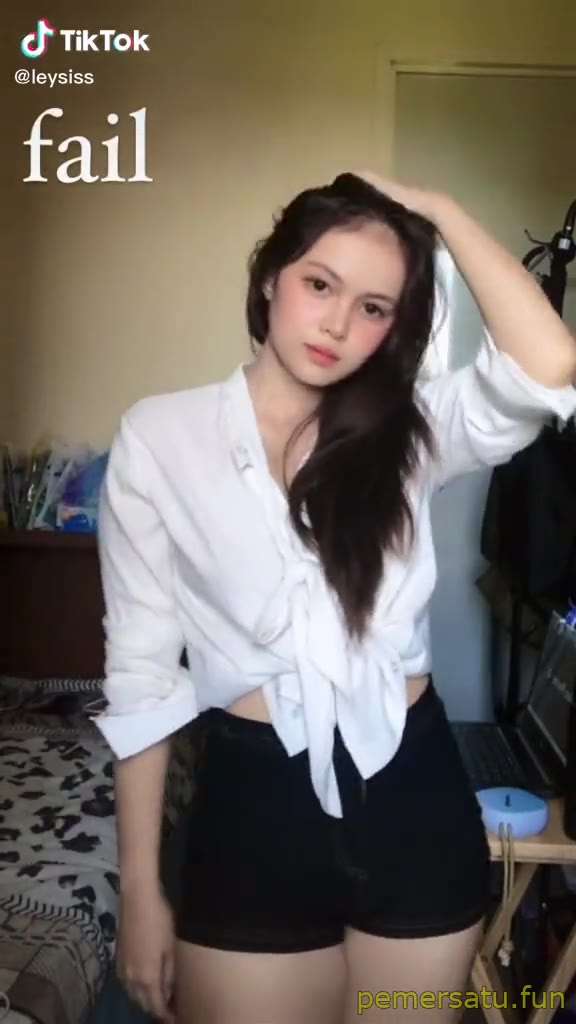 P19 Leylis Cantik Banget Sih Memeknya Pasti Wangi Kedongdong