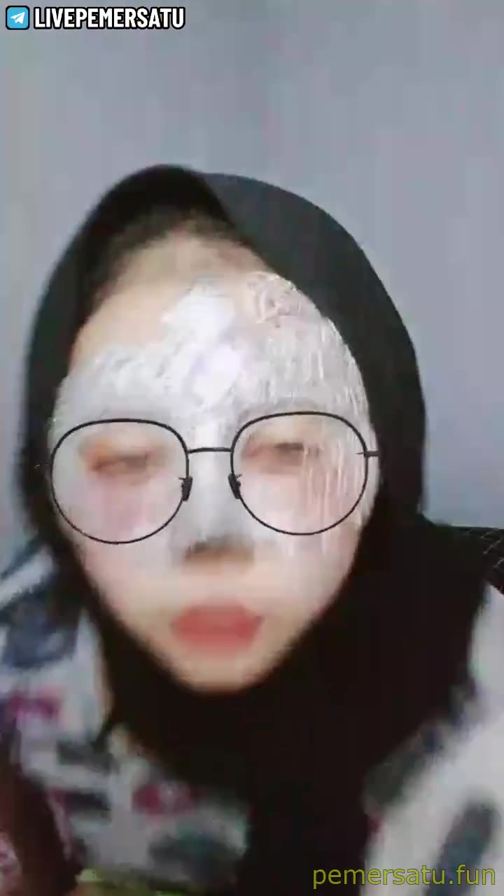 1 bokep viral Alya Suka Live Nungging 