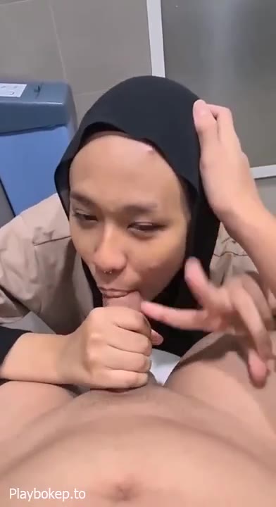 Thumbnail untuk Cewe Jilbab Yang Jago Nyepong Pemersatu Twitter Bochiel