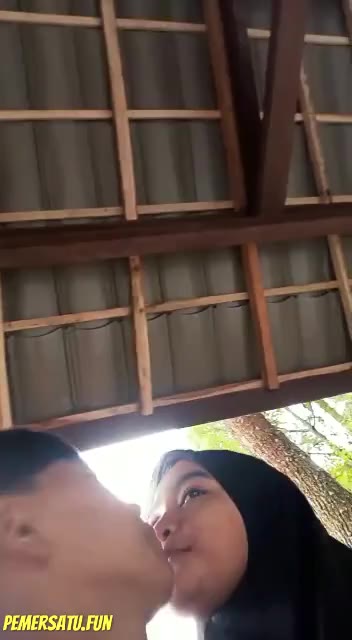 Copy-merged-1685170399349 Jilbab Pacaran Lagi Sange Sange Nya(2023 05 26 16 45 19 191) -
